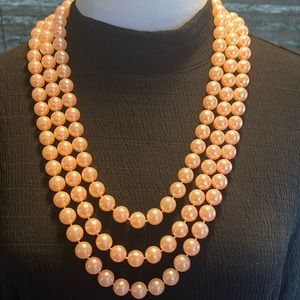 VTG blush pink acrylic pearl 84 in long necklace